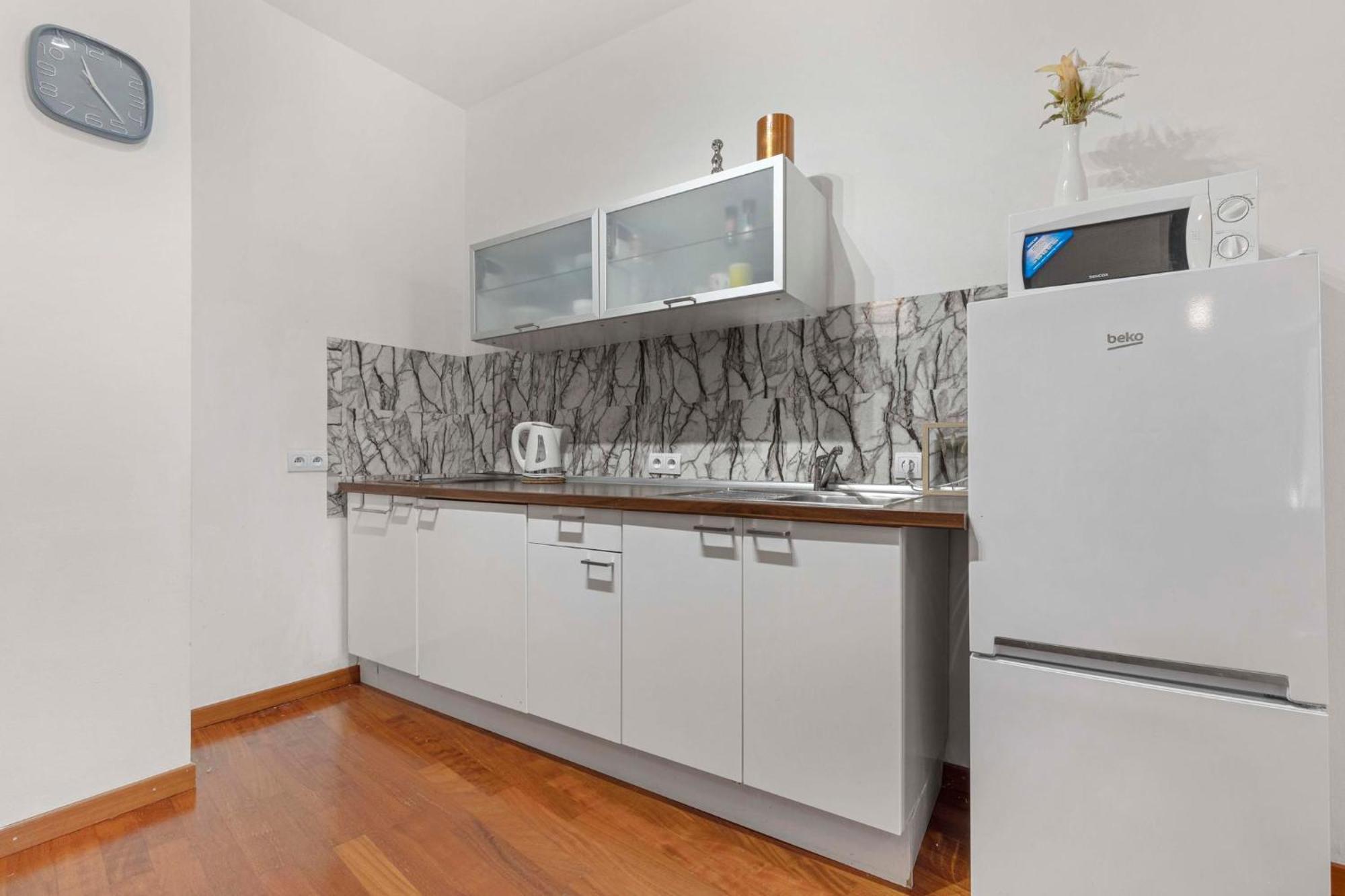 Charming Apartment In The Heart Of บราติสลาวา ภายนอก รูปภาพ