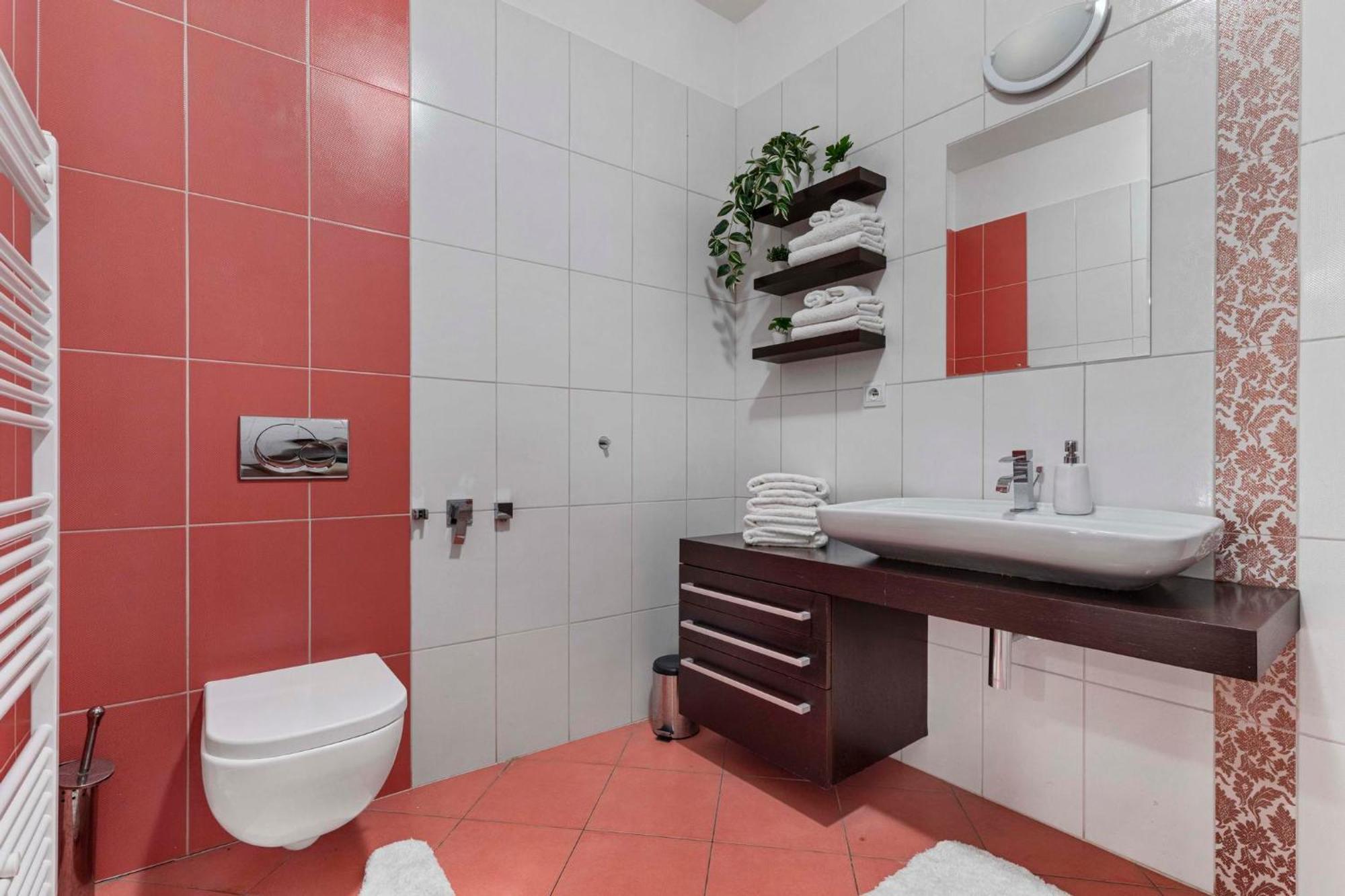 Charming Apartment In The Heart Of บราติสลาวา ภายนอก รูปภาพ